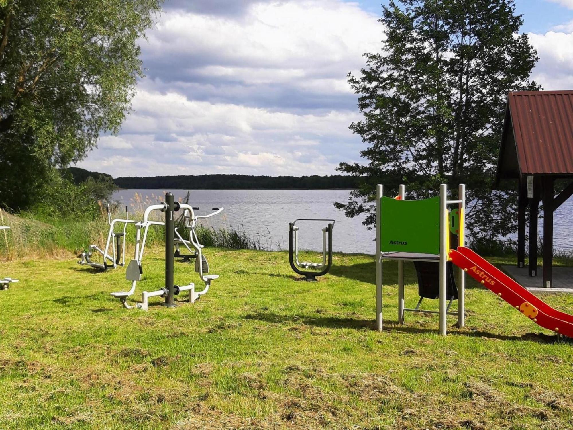 Holiday House With Garden, Lake View, Dabrowica Dabrowica  Екстер'єр фото